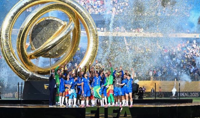 切尔西夺得世俱杯冠军、分得1.14亿美元，恩里克拒认失败