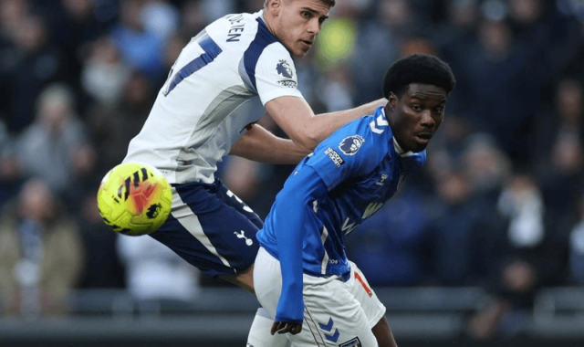 第80分钟绝平！英超劲旅主场翻车，9亿豪阵也没用，落后曼联4分