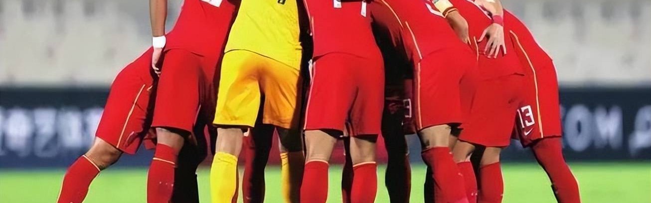 喜讯！国足主力中锋注册报名踢西甲的照片曝光，球迷都直言没想到