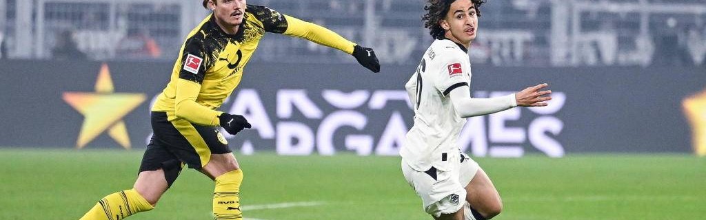 47分+66球！拜仁创造德甲历史上半程最佳战绩，社媒晒海报庆祝