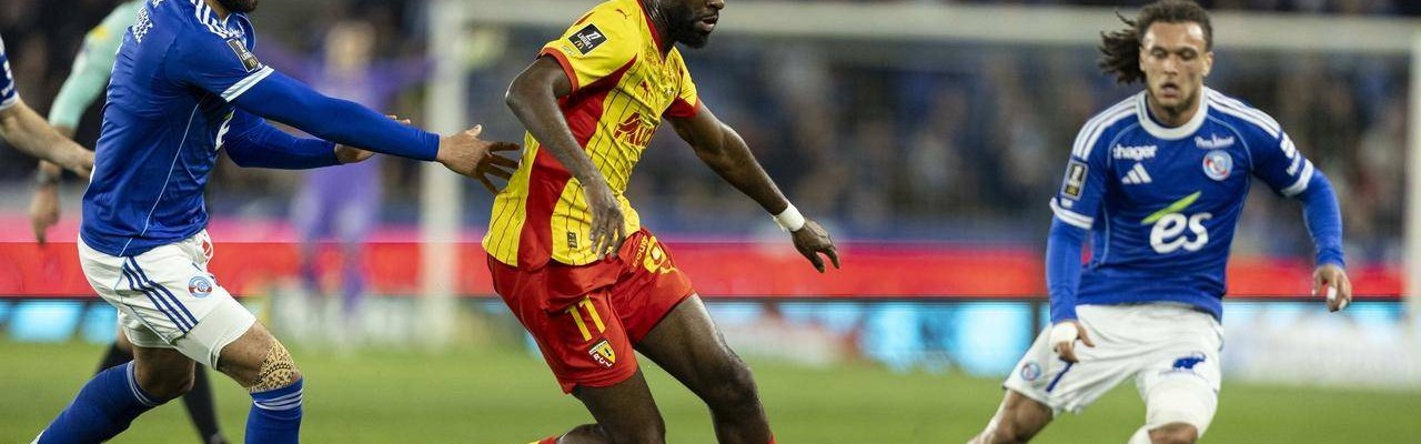 随着斯特拉斯堡1-1法甲第二，法甲最新积分榜出炉：巴黎渔翁得利