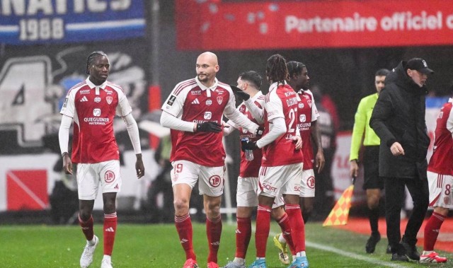 法甲第23轮爆冷：马赛客场0-2不敌布雷斯特，最新积分榜全面更新