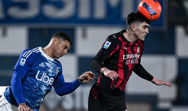 AC米兰客场3-0完胜博洛尼亚：技术与战术的完美结合