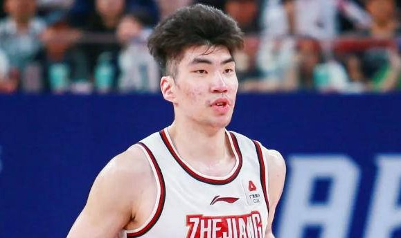 余嘉豪加盟西甲毕尔巴鄂俱乐部，年薪还剩多少？