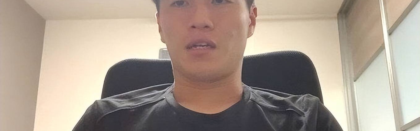 日本23岁国脚加盟德甲：从学生兵到J联赛主力，成长之路可供学习