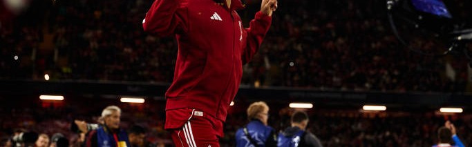 曼联三后卫战术或成利物浦克星，超级星期天迎来巅峰对决