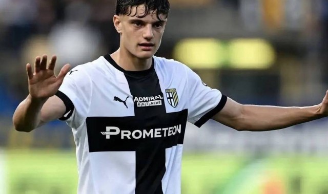 意甲媒体透露：米兰正在关注帕尔马年轻后卫莱奥尼，他是蒙卡达看中的球员