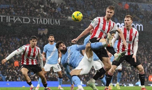 曼城2-0布伦特福德 晋级英联杯四强