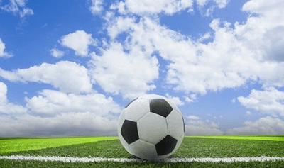 法甲大巴黎内讧？梅西与姆巴佩场外互动引球迷热议