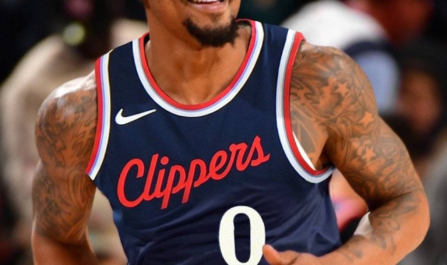 比尔新赛季身披0号球衣 此前将3号让给保罗