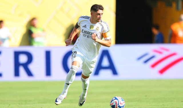 曼联7000万就想挖皇马队长？佛爷怒怼：再加1亿也不卖！