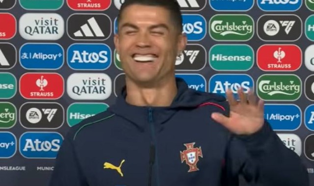 C罗打断阿根廷记者问梅西并取笑他的口音！场外则被里贝里暗讽！