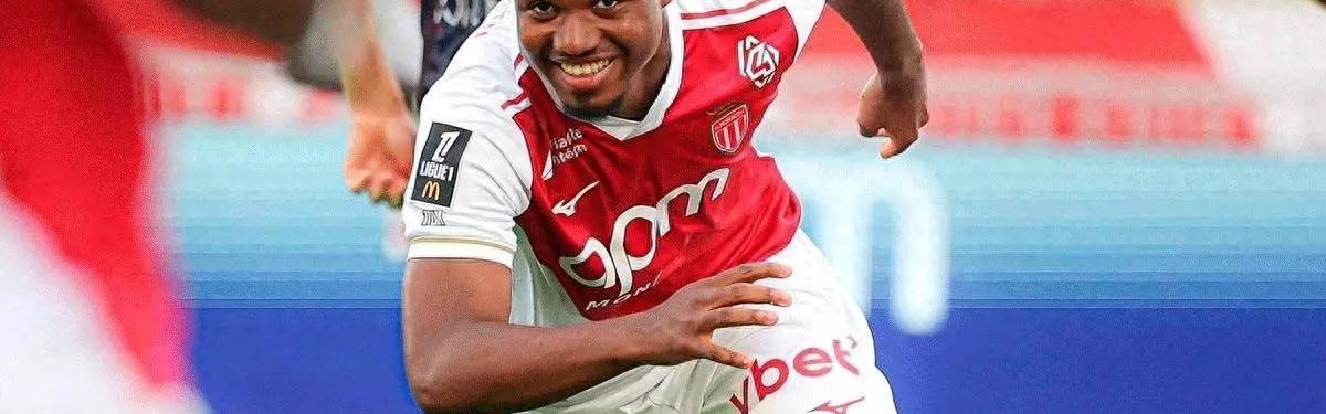 梅开二度！巴萨弃将在法甲起死回生，登上射手榜首位