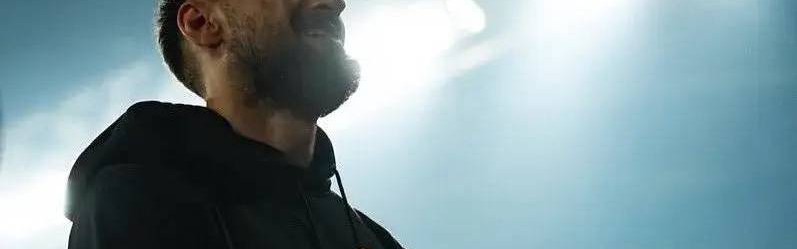 法甲：好聚好散，多纳鲁马在大巴黎主场和球迷们告别，下一站未定