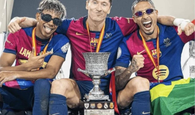 西甲最佳阵容揭晓：姆巴佩领衔，巴萨四大巨星入选，维尼修斯遗憾无缘