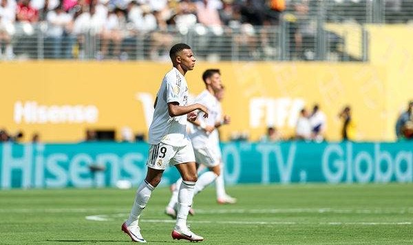 太难了！世俱杯皇马0-4遭横扫出局，姆巴佩离队后巴黎已夺4冠