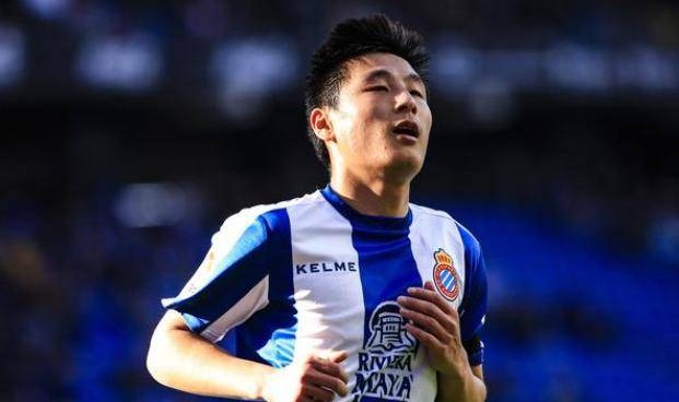 今晚海港迎喜讯，西甲中场猛将加盟，武磊力荐替代巴尔加斯