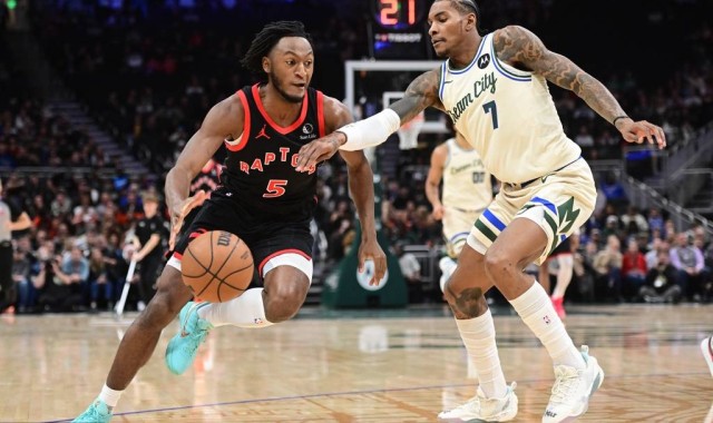 波蒂斯24+12巴恩斯24+11 雄鹿不敌猛龙